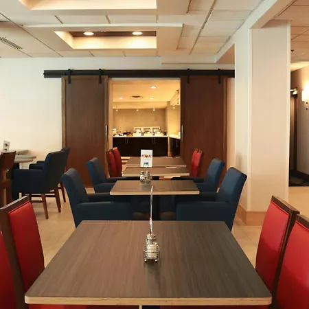 Holiday Inn Express & Suites Columbia-I-26 @ Harbison Blvd By Ihg-2