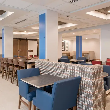 Holiday Inn Express & Suites Columbia-I-26 @ Harbison Blvd By Ihg-3