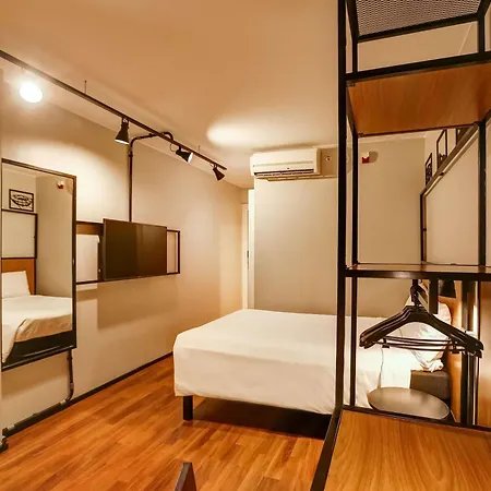 Ibis Copacabana Posto 2-3