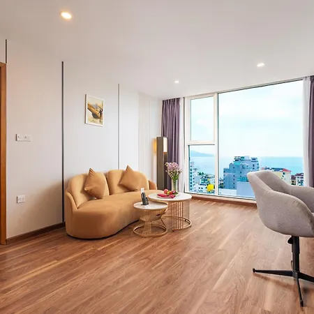Royal Lotus Hotel Danang-2