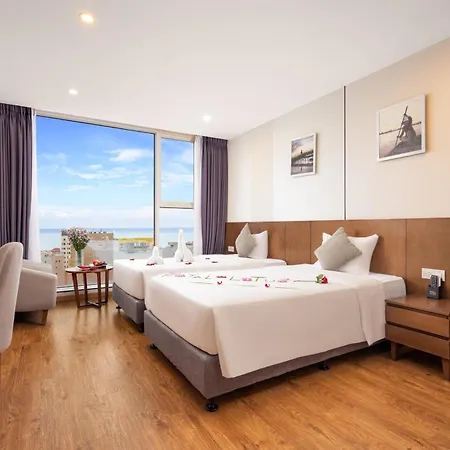 Royal Lotus Hotel Danang-2