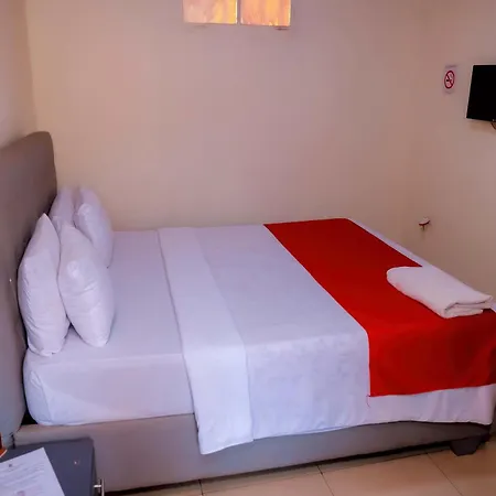 Martin Aviator Hotel-2