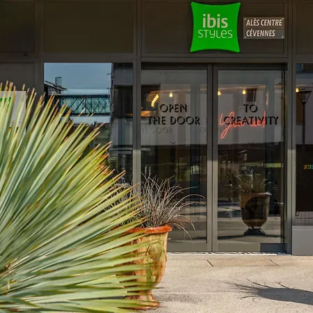 Ibis Styles Ales Centre-3