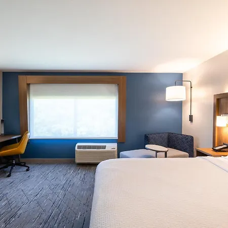 Holiday Inn Express & Suites Greenwood Mall By Ihg-3