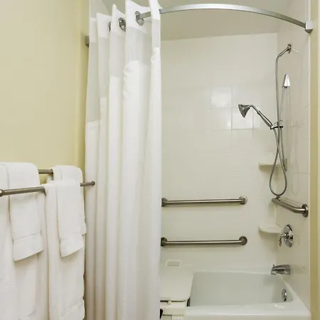 Holiday Inn Express & Suites Moultrie By Ihg-3