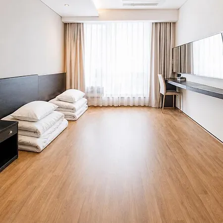 Gloucester Hotel Jeju-3