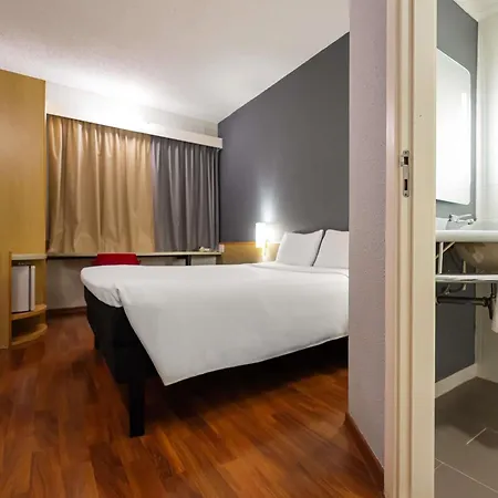 Ibis Santo Andre-2
