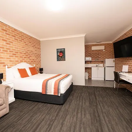 Country Gardens Motor Inn-2