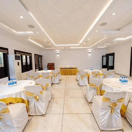 Nihara Resort And Spa Cochin-3