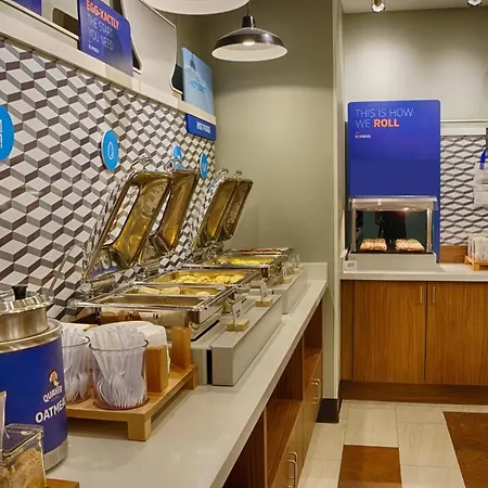 Holiday Inn Express & Suites - Detroit Northwest - Livonia By Ihg-2