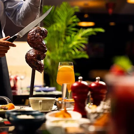 Crowne Plaza Riyadh - Rdc Hotel & Convention By Ihg-2