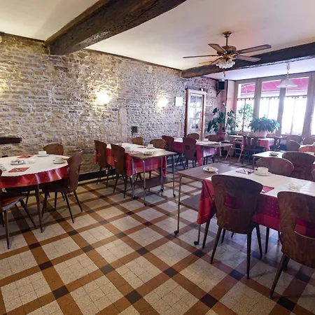 Hotel De La Pomme D'Or-3