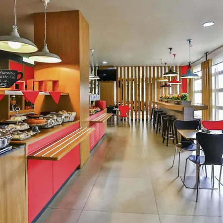 Ibis Goiania-3