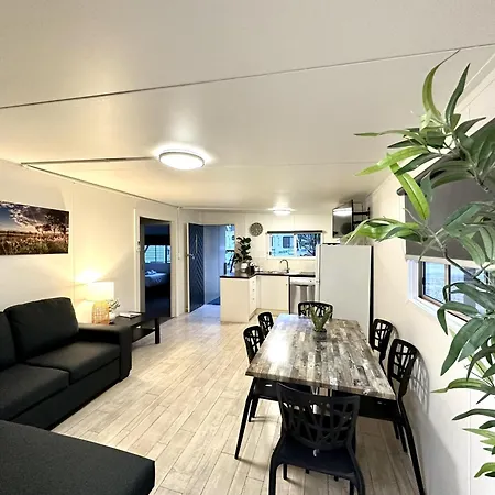 Esk Caravan Park & Rail Trail Motel-2