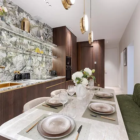 Luxury Apartments Near The Eiffel Tower-3
