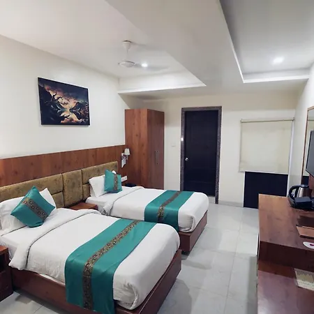 Hotel Shivoy Grand-3