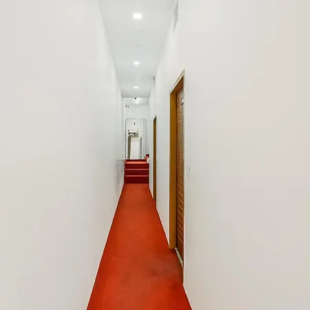 Oyo Dr Plaza-3