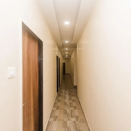 Hotel O Greenforest Near Airport Road Metro Station-2