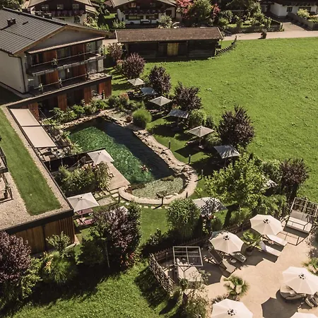 Wellness Und Brunch Hotel Morgenzeit Beheizter Naturteich Genuss Fruehstueck Bis 13 Uhr Hochkoenig Sommercard-3