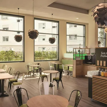 Super 8 By Wyndham Mainz Zollhafen-3