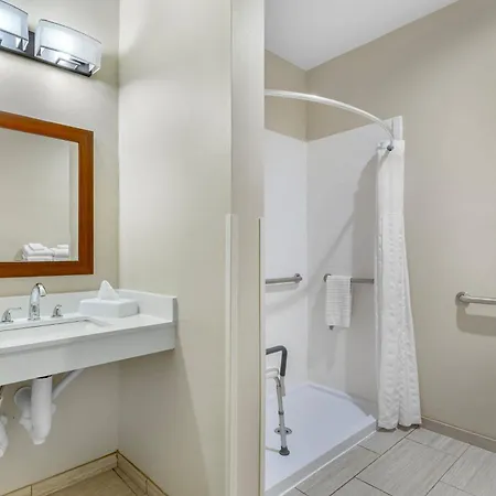 Comfort Suites Greensboro-High Point-3