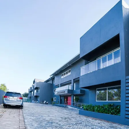 Townhouse 211 Laguna Ecr Near Juhu Beach-2
