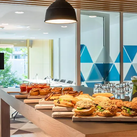 Holiday Inn Express Amsterdam - North Riverside By Ihg-2