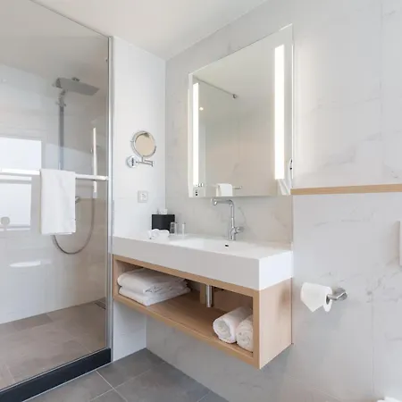 Crowne Plaza Utrecht - Central Station By Ihg-3