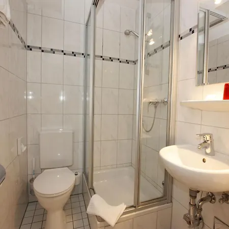 Hotel Baeren Garni-2