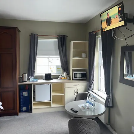 Five Glens Inn -North West Ireland Touring Base-3