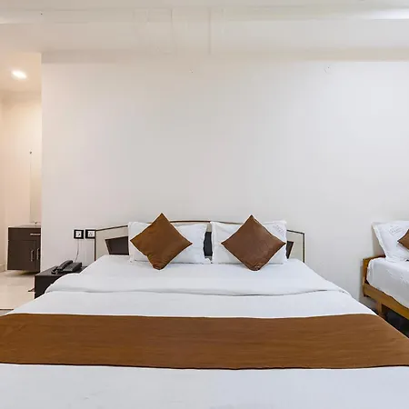 Fabhotel Aditya Grand-3