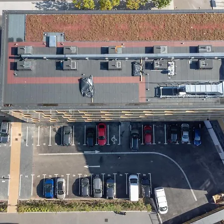 Hampton By Hilton Ashford International-2