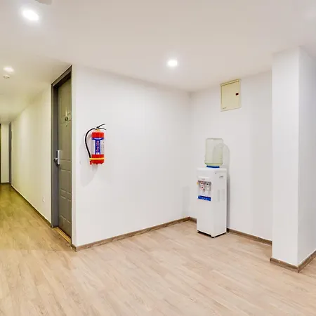 Super Townhouse Oak Indiranagar-2