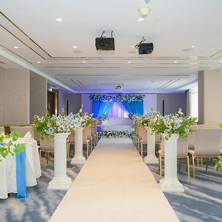 Radisson Dubai Damac Hills-2