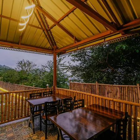 Skylight Retreat - Chail-2