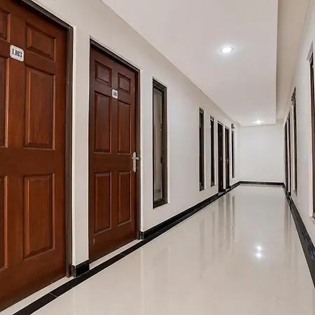 Hotel O Near Ciputra Hospital Formerly Veloura Living Citraland-3