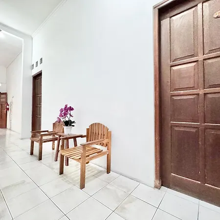 Santalum Hotel Yogyakarta-3