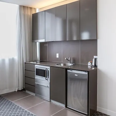 Holiday Inn & Suites Sydney Bondi Junction By Ihg-2