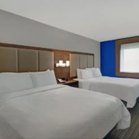 Holiday Inn Express & Suites - Detroit - Dearborn By Ihg-3