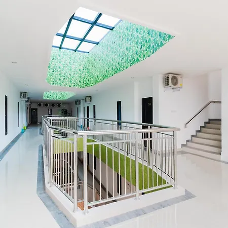 Urbanview Hotel Ephe Palembang By Reddoorz-3