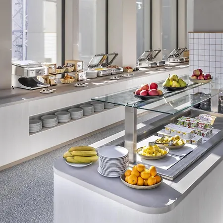 Holiday Inn Express Auckland City Centre By Ihg-3