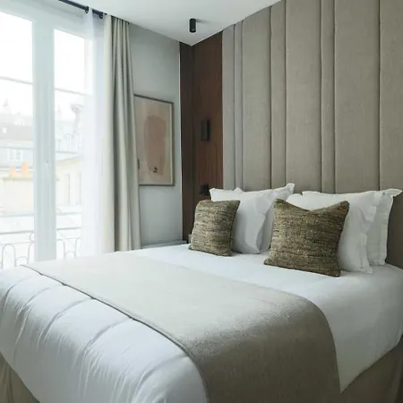 Wonderful Apartments In The Center Of Paris-2