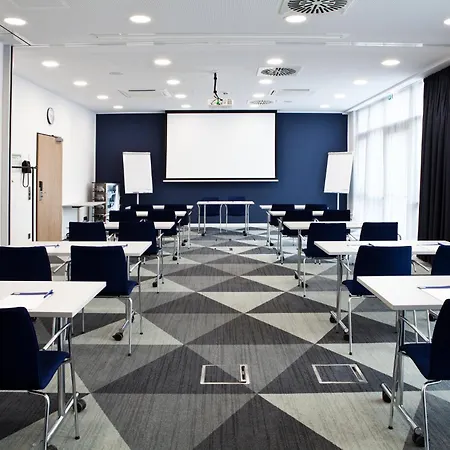Holiday Inn Express Fuerth By Ihg-2