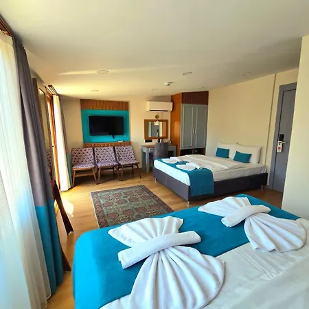 Lynda Hotel-2