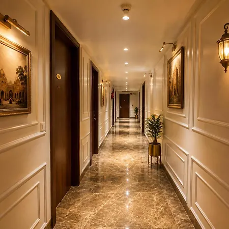 Hotel Ip Royal By Qotel-3