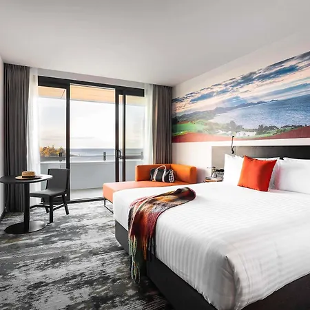 Novotel Devonport-2