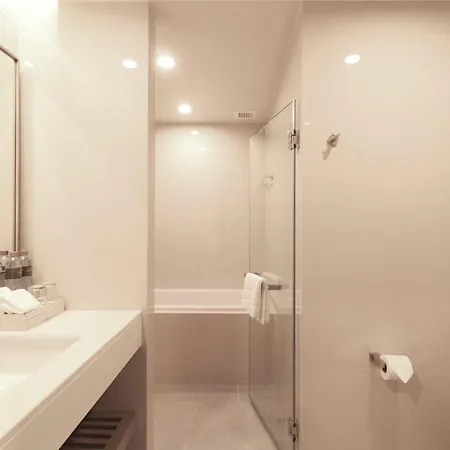 Staybridge Suites Bangkok Sukhumvit By Ihg-2