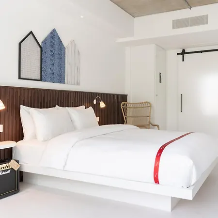 Ruby Zoe Hotel London By Ihg-2