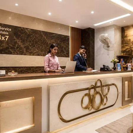 The Elevate Hotel Near Terminal 3 Delhi Airport With- Free Airport Pickup-3
