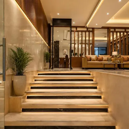 The Elevate Hotel Near Terminal 3 Delhi Airport With- Free Airport Pickup-3